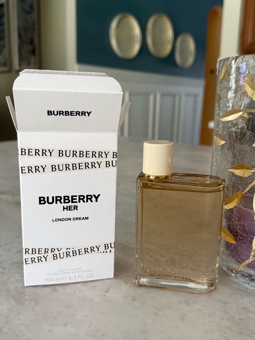 New in box Burberry Her London Dream